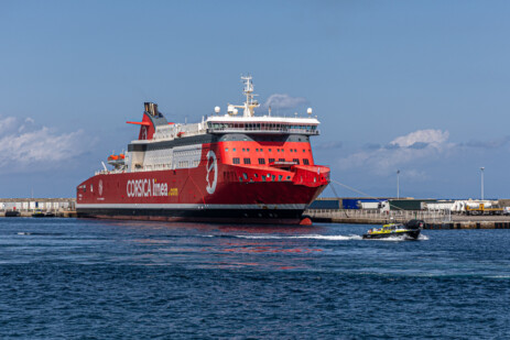 Fähre in Bastia