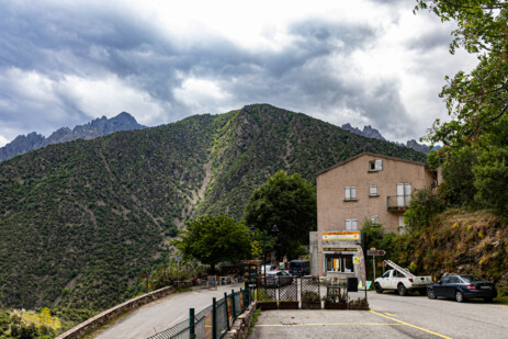 Hotel-Bar im Valle de Asco